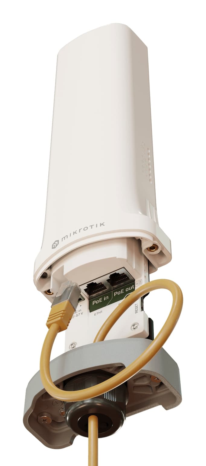 MikroTik CME Gateway | CAT-M (LTE-M) Dar Bant Modem, IoT Geçidi, IP66, 2× Ethernet, PoE-in/PoE-out, 2-pin DC, 2.4 GHz Yönetim Wi-Fi, GPS
